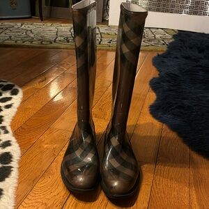 Burberry Rain Boots - size 37